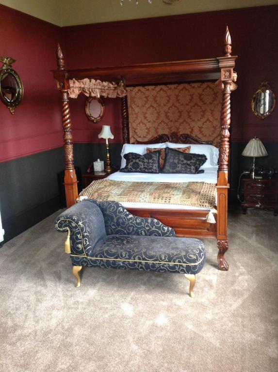 ボニーリグ The Retreat Castle Bed & Breakfast エクステリア 写真